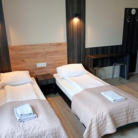 Good Night Noclegi & Strefa Z Sauna I Jacuzzi Ogolnodostepna Lub Na Wylacznosc Czechowice-Dziedzice Eksteriør billede